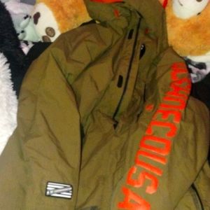 DC shoes snowboarding jacket